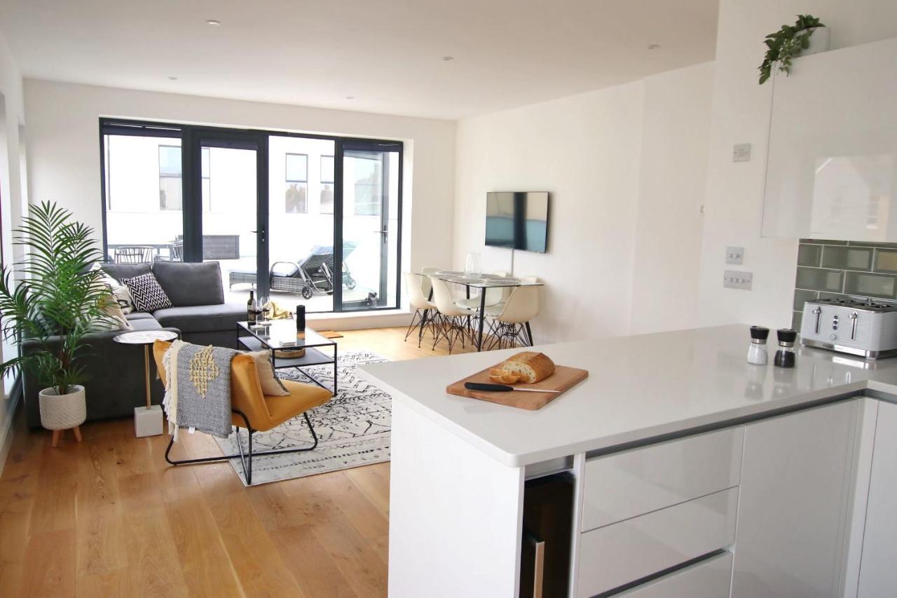 Modern Home For Small Groups By Stones Throw Apartments - Free Parking - Sea View Вортінг Екстер'єр фото